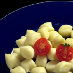 Gnocchi in Tomatensauce-Barone GmbH