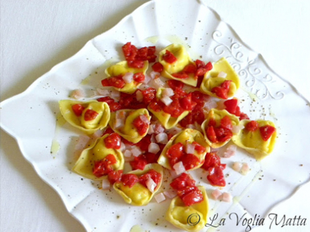 Tortelloni agli Agrumi con tartare di pesce spada e pomodorini-Barone d.o.o.